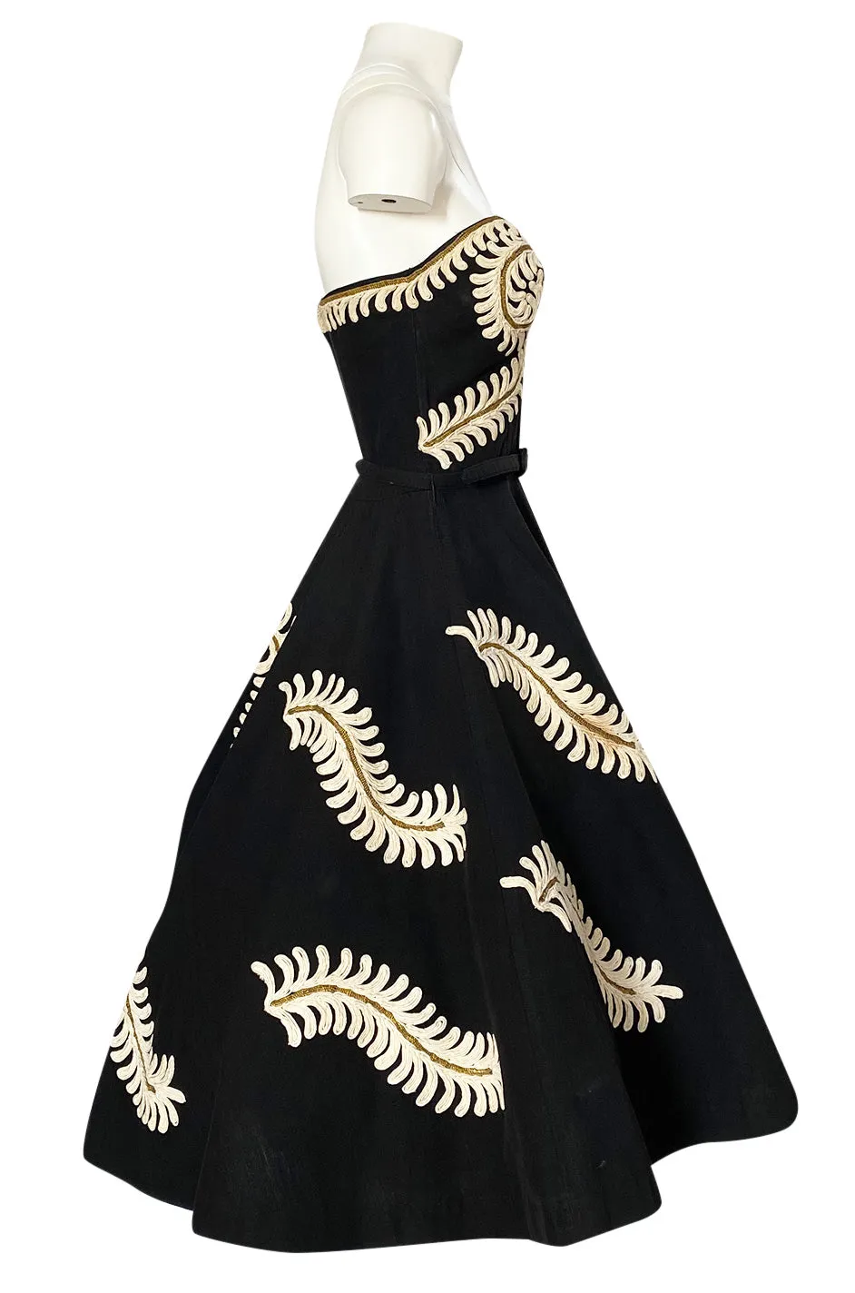 1950s Heavy Cotton / Canvas Strapless Dress  w Hand Applied Cord Applique