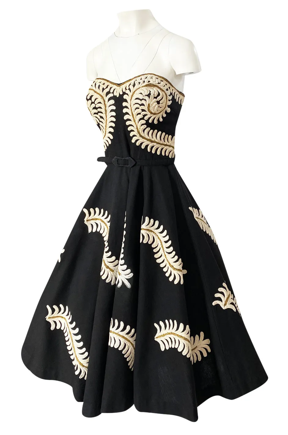 1950s Heavy Cotton / Canvas Strapless Dress  w Hand Applied Cord Applique
