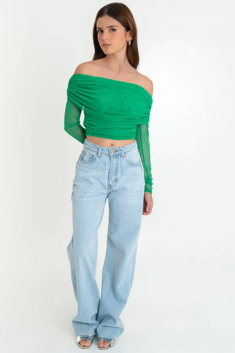 Crop top de mesh con plisados manga larga