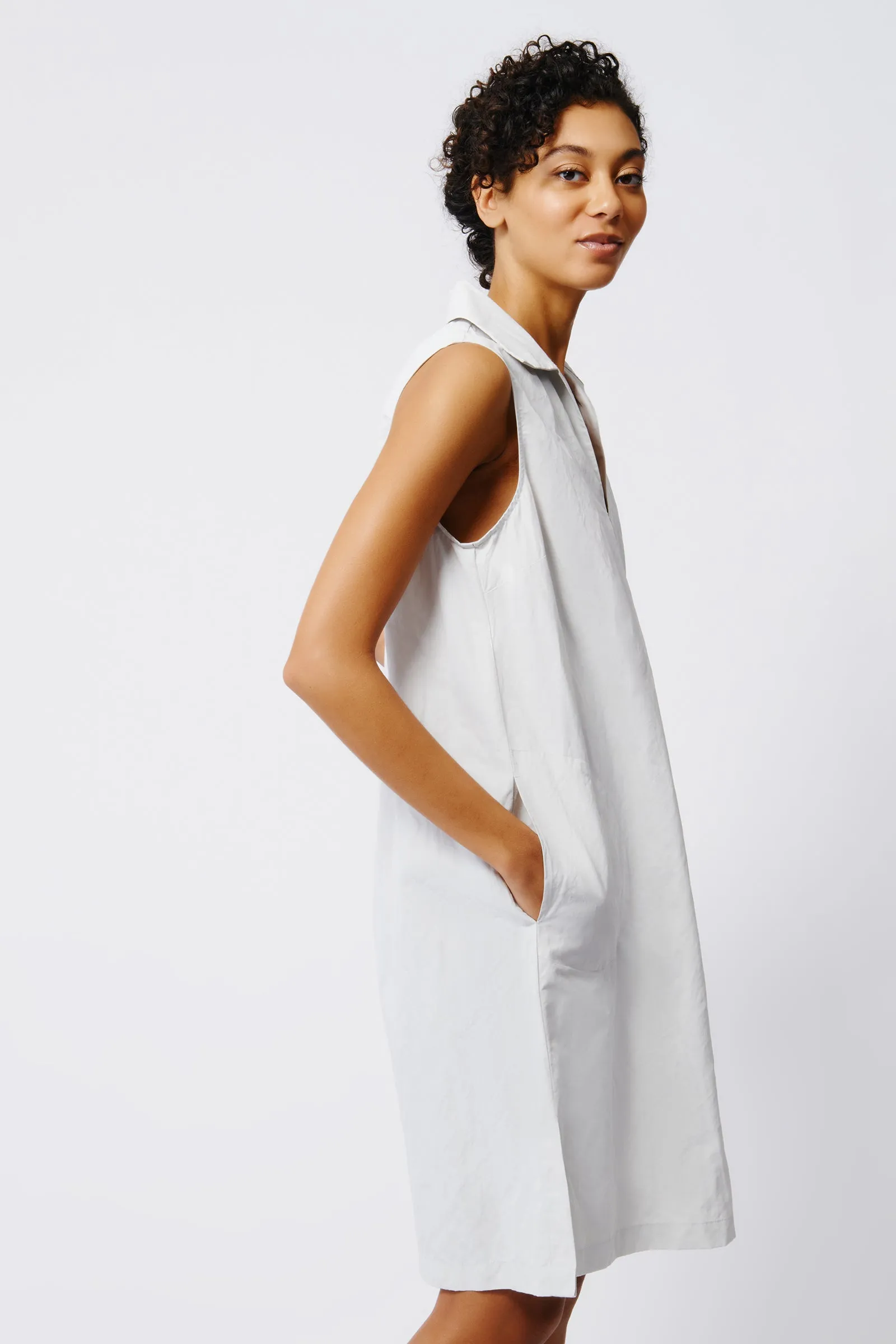 Eden Sleeveless Collared V Dress - Stone