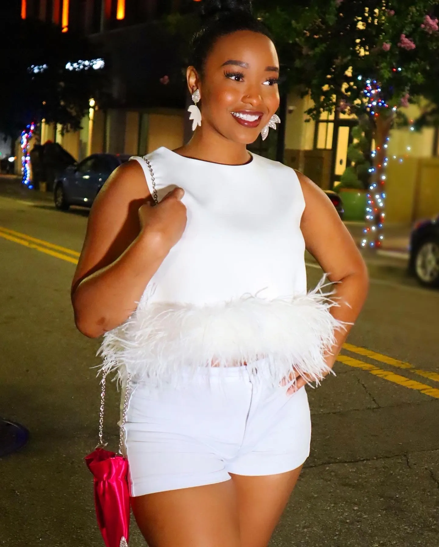 Feathery Tingz (White)