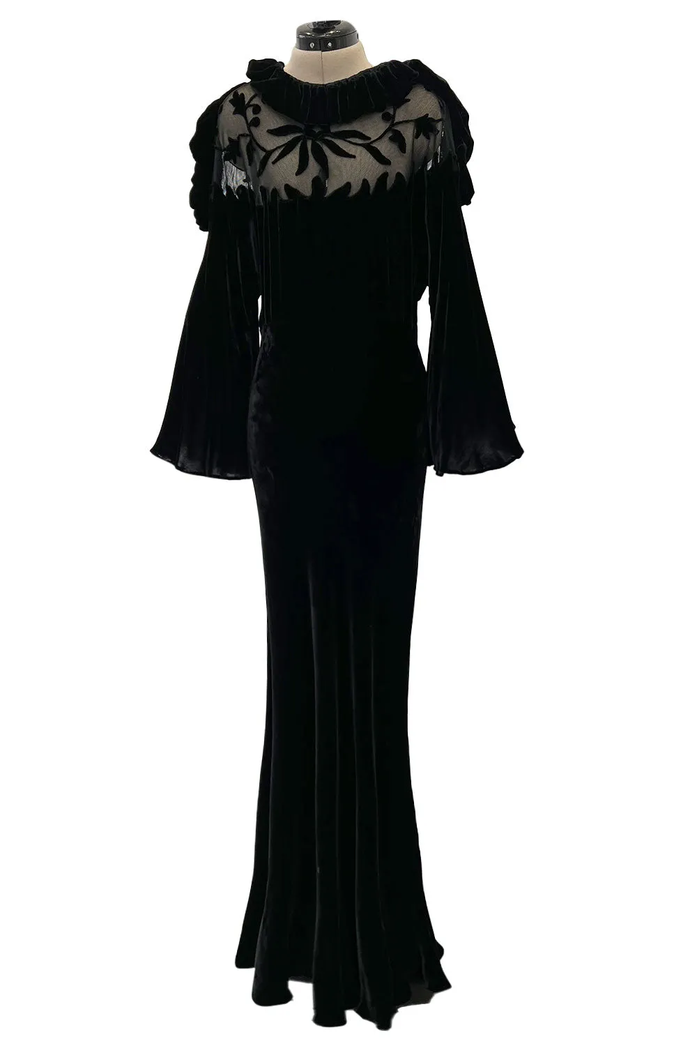 Gorgeous 1930s Bias Cut Silk Velvet Dress w Silk Mesh & Applique Detailing & Incredible Sleeves