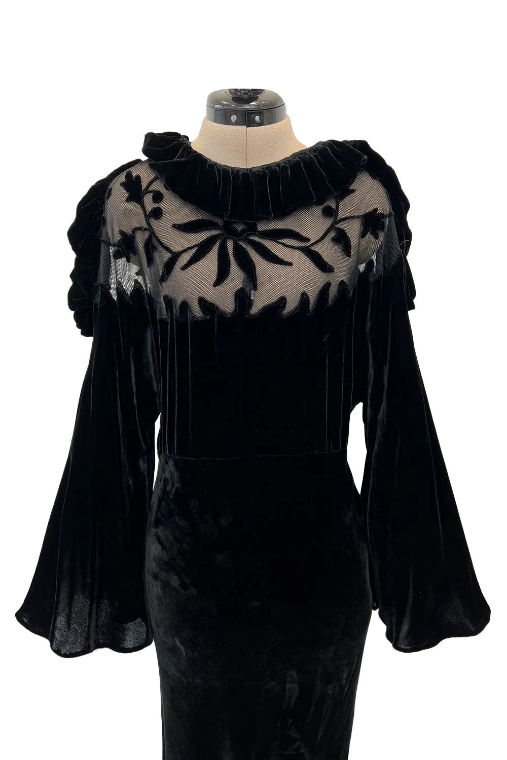 Gorgeous 1930s Bias Cut Silk Velvet Dress w Silk Mesh & Applique Detailing & Incredible Sleeves