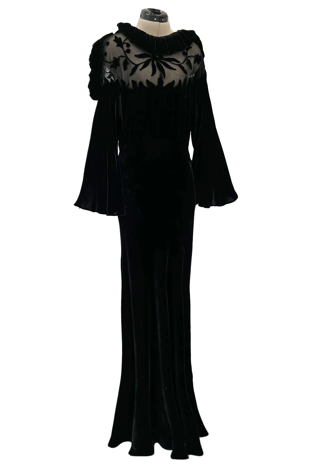 Gorgeous 1930s Bias Cut Silk Velvet Dress w Silk Mesh & Applique Detailing & Incredible Sleeves