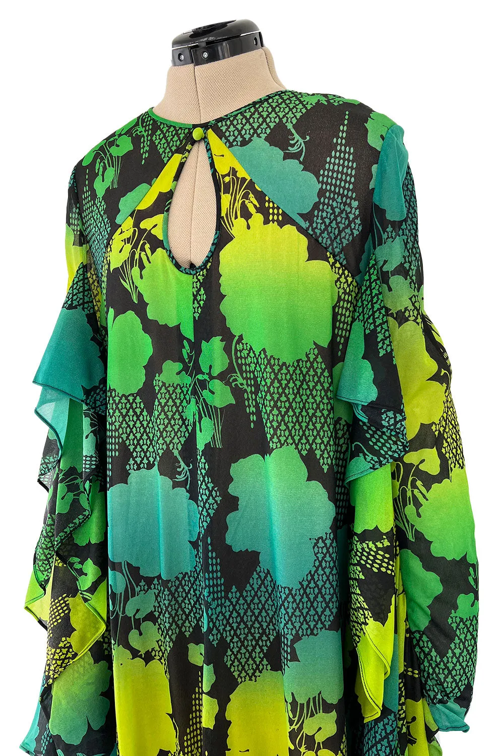 Magical 1970s Jean Varon Green Printed Dress w Elaborate Ruffled Sleeves