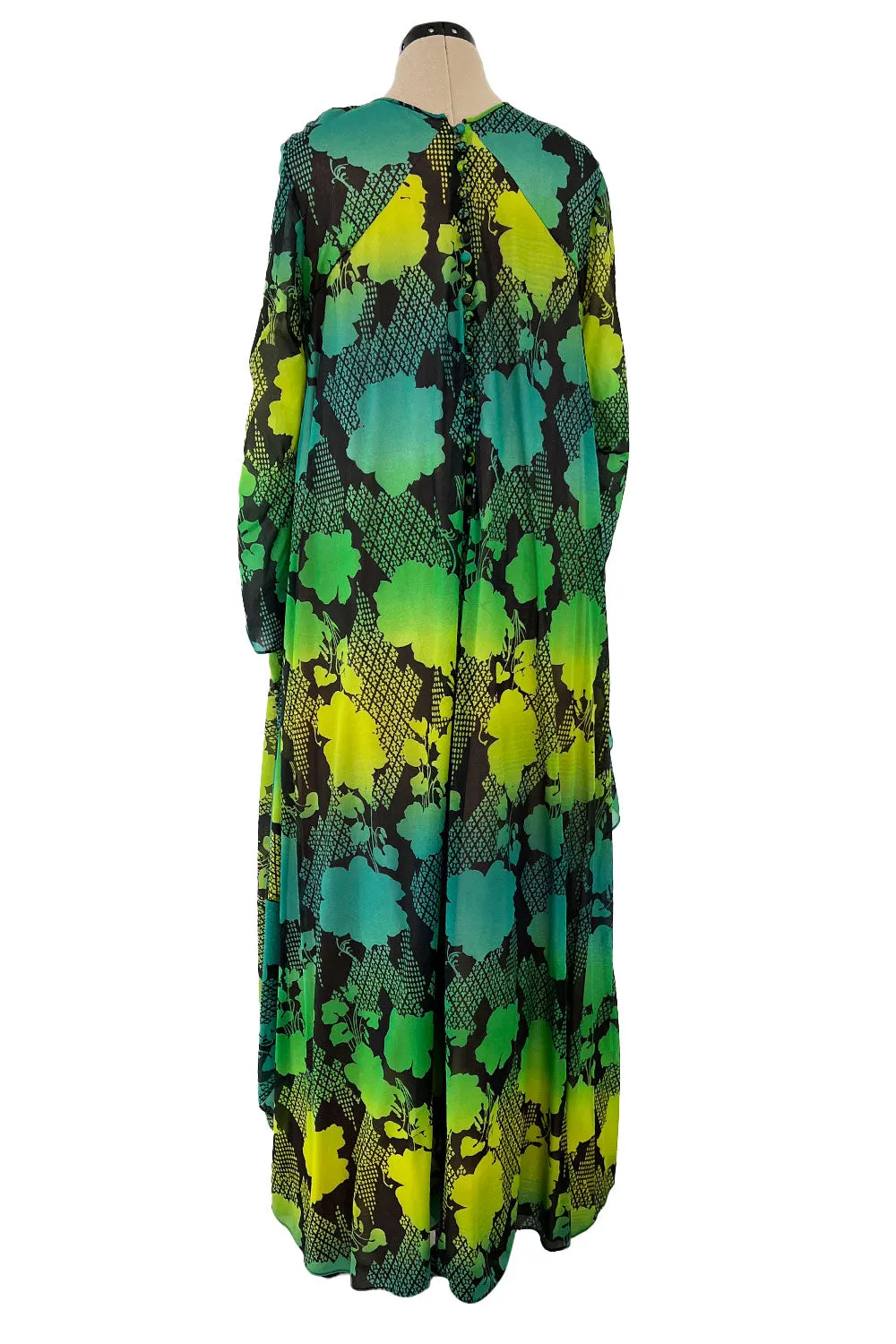 Magical 1970s Jean Varon Green Printed Dress w Elaborate Ruffled Sleeves