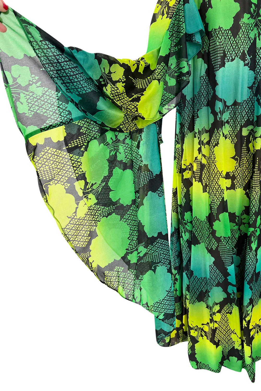 Magical 1970s Jean Varon Green Printed Dress w Elaborate Ruffled Sleeves