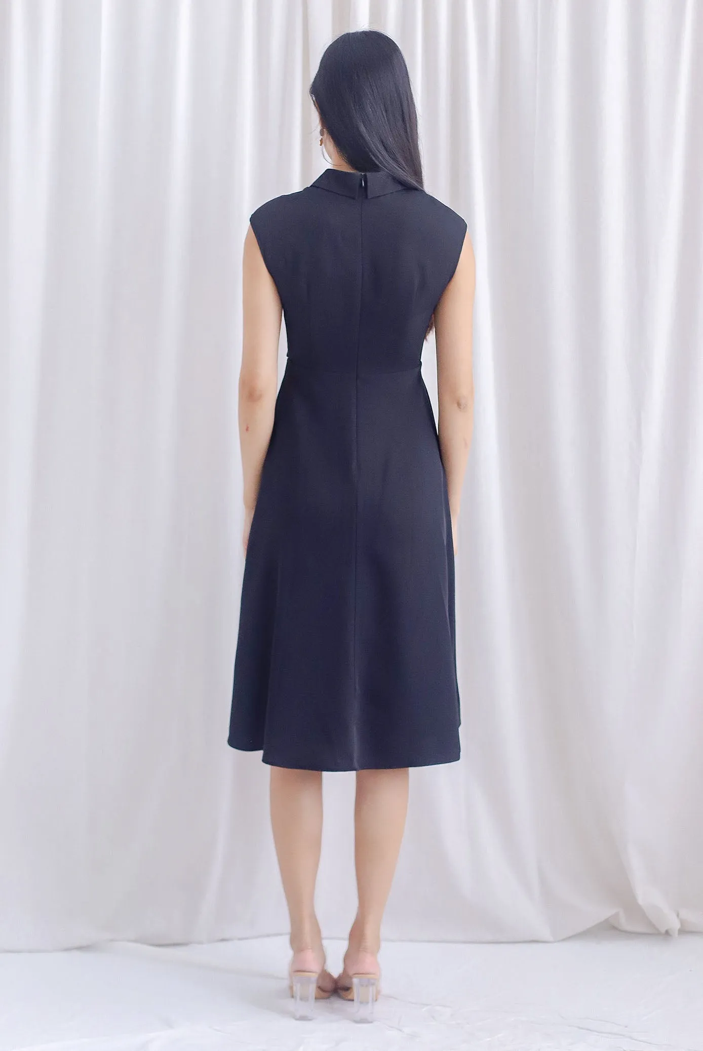 Mikayla Rings Chain Work Dress In Black