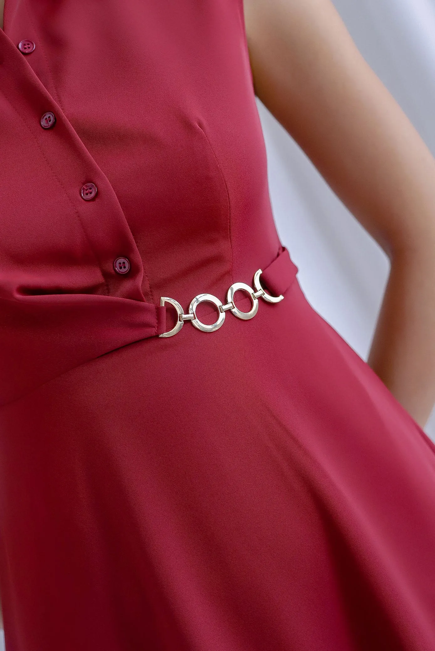 Mikayla Rings Chain Work Dress In Wine Red