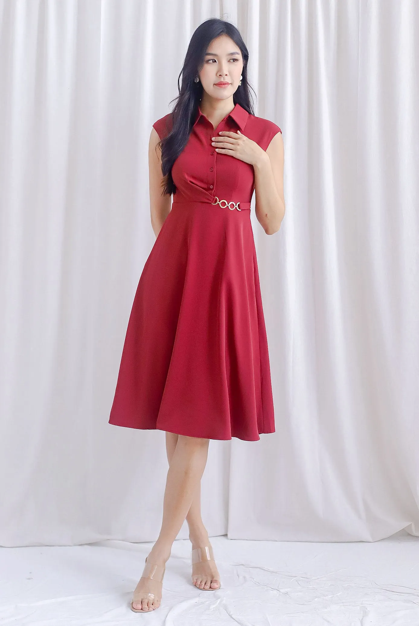 Mikayla Rings Chain Work Dress In Wine Red