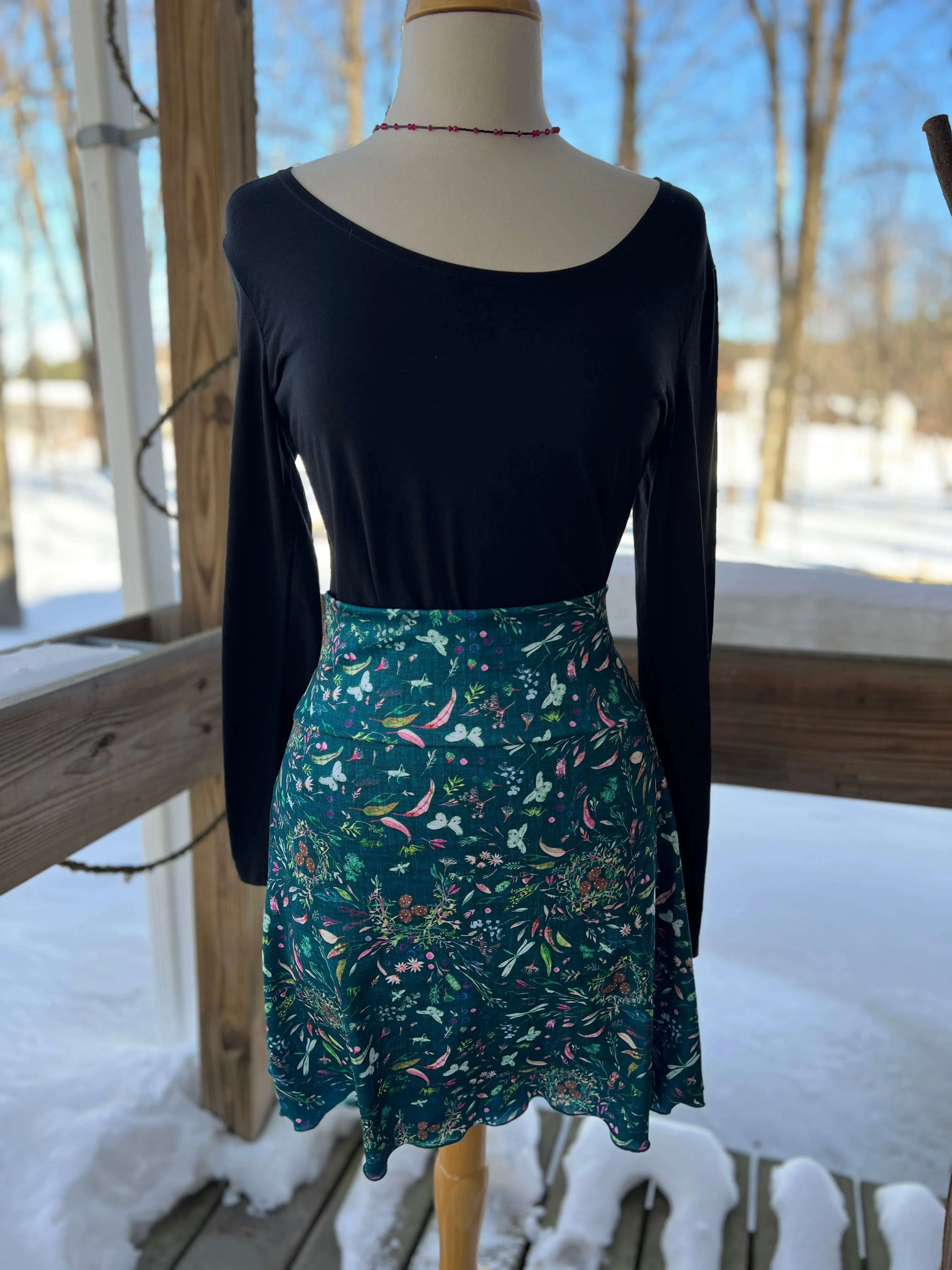 Reign Vermont Adventure Skirt in Fable