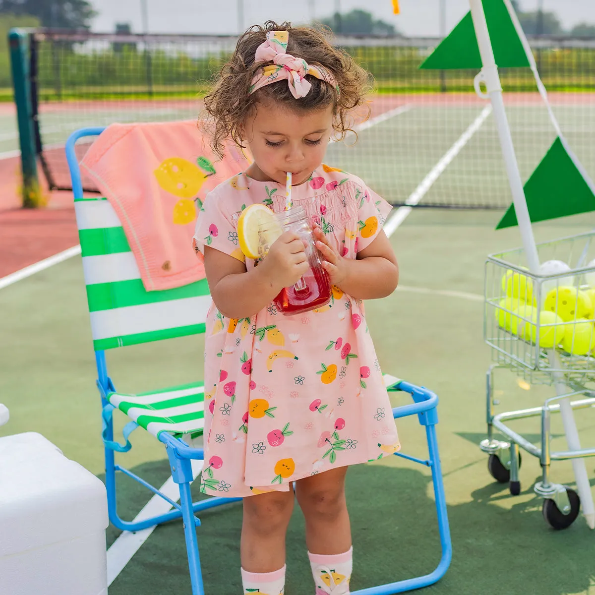 Robe rose en viscose à motifs de fruits, bébé || Pink dress in viscose with fruit all over print, baby