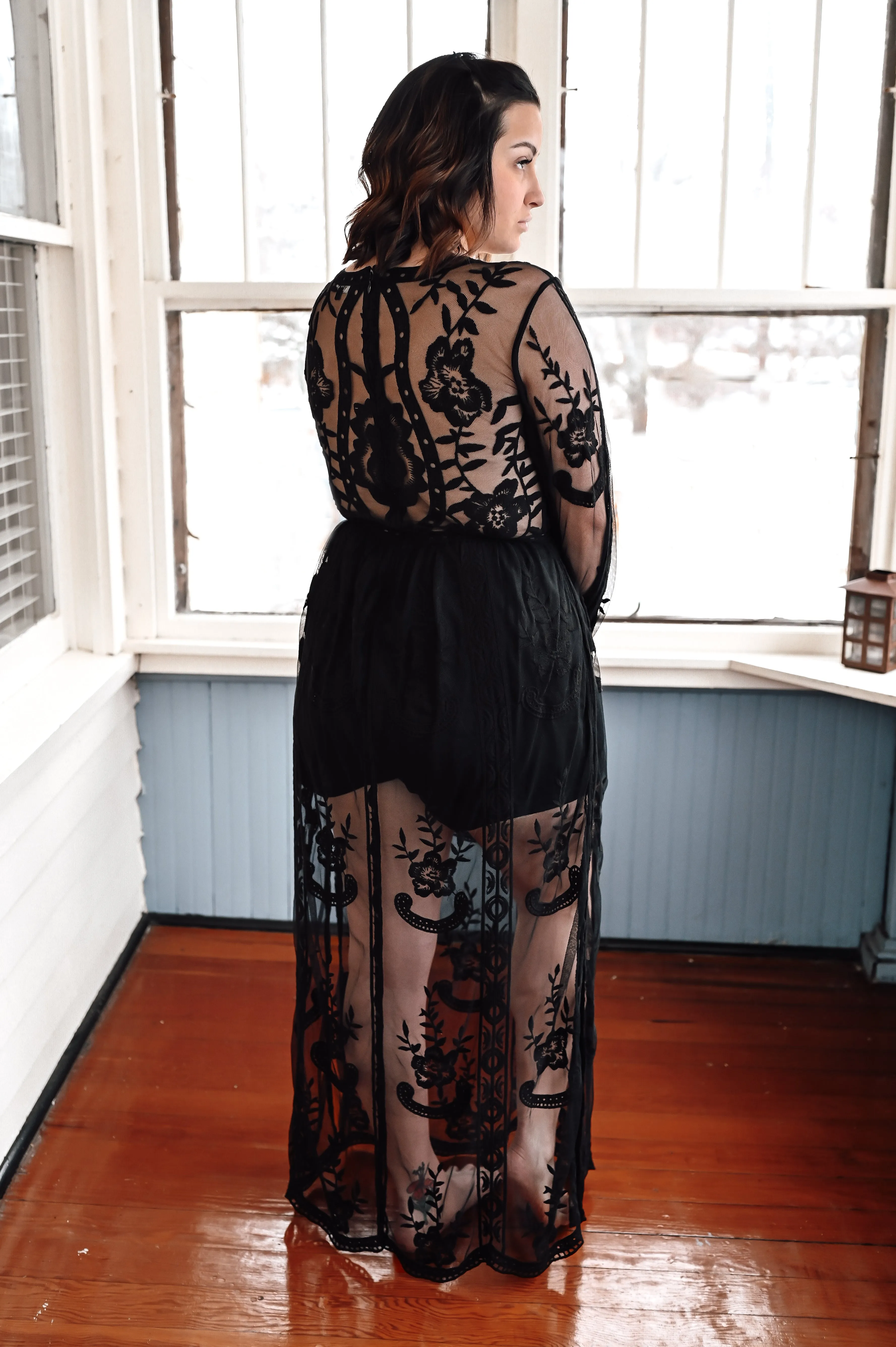 Sierra Lace Maxi Dress *FINAL SALE*