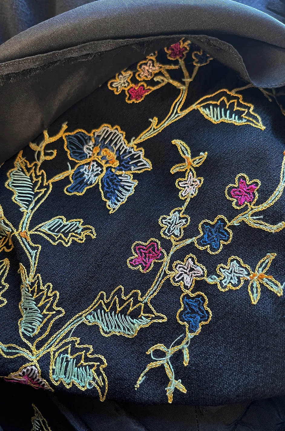 Stunning 1930s Unlabeled Moss Silk Crepe Dress w Dense Beading Sequin & Gold Thread Embroidery