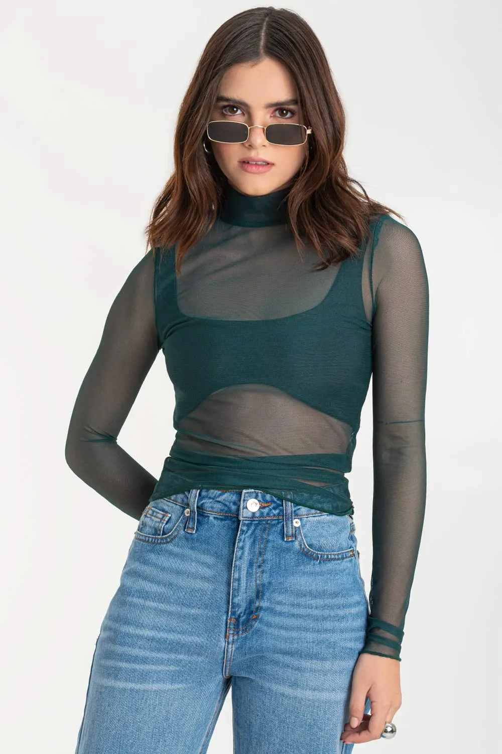 Top básico de mesh fit recto cuello alto