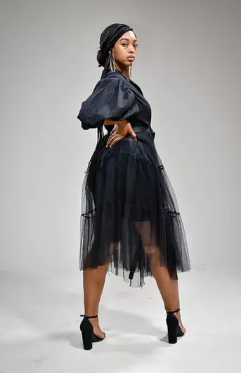 Tule Queen- Black