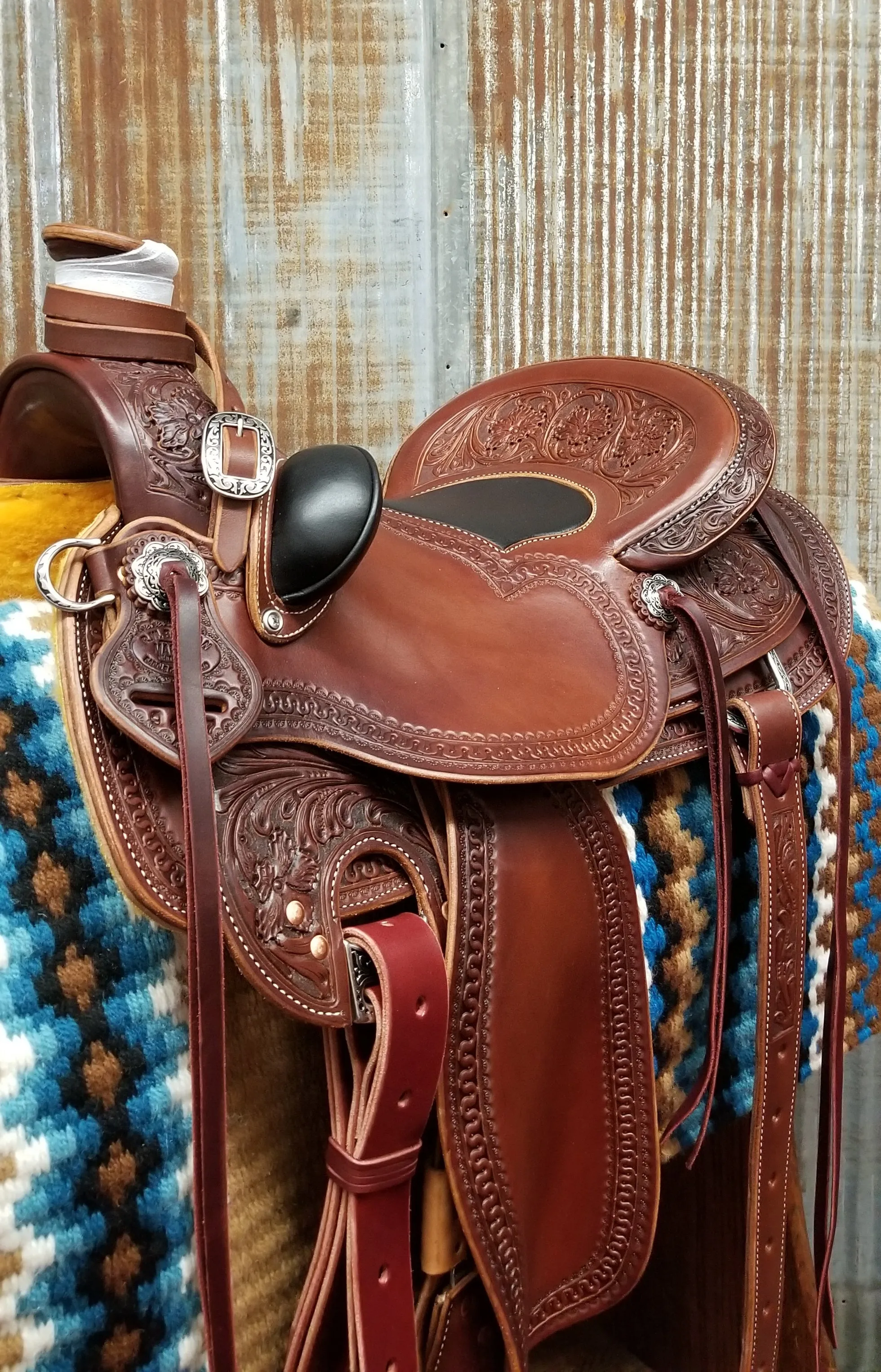 West 20 Exclusive B-Light Silver Saddle By RW Bowman