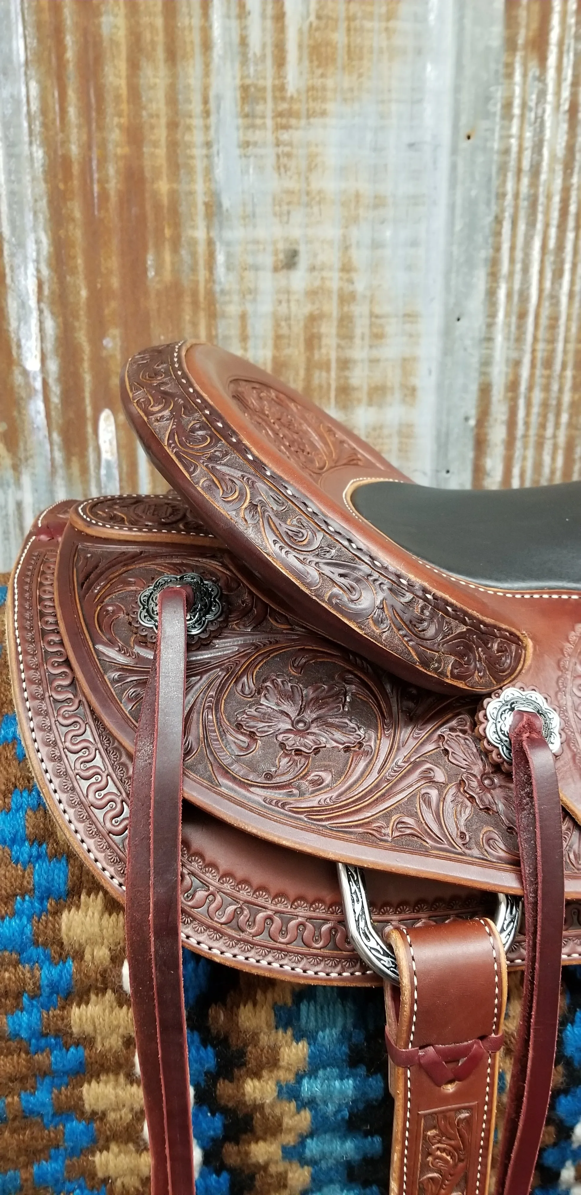 West 20 Exclusive B-Light Silver Saddle By RW Bowman