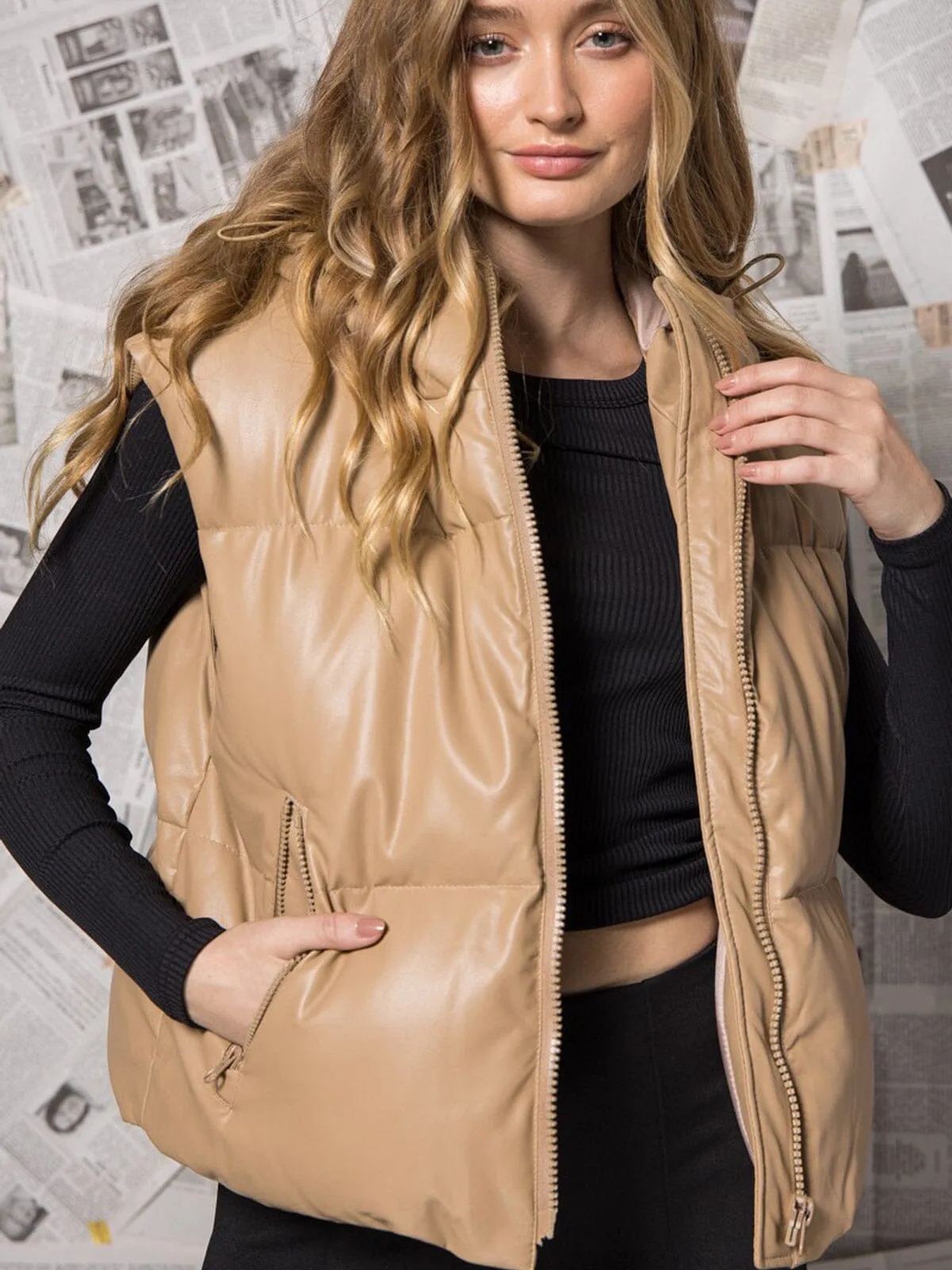 WOMEN'S ZIP UP SLEEVELESS SOLID HOODED PADDED VEST