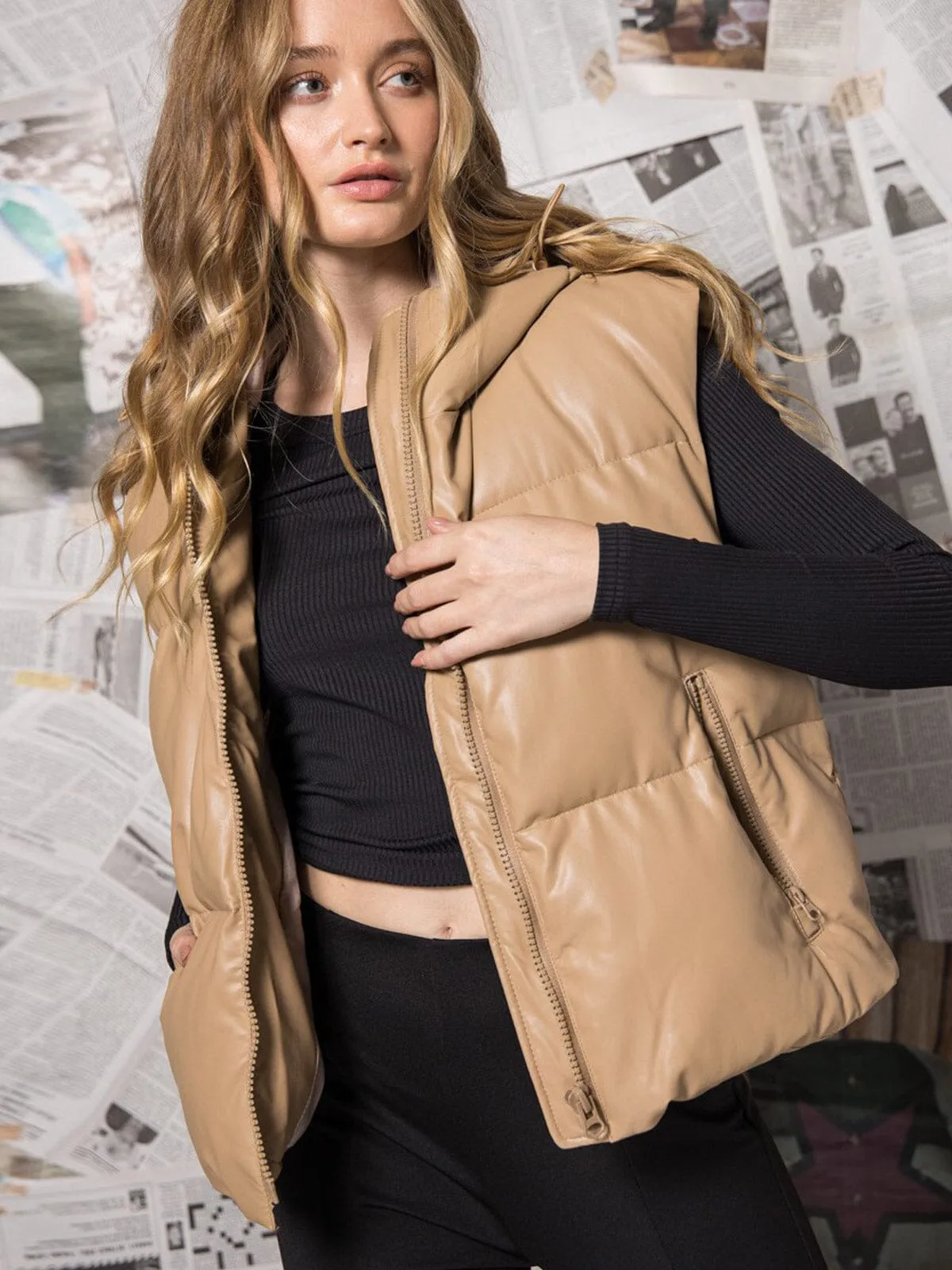 WOMEN'S ZIP UP SLEEVELESS SOLID HOODED PADDED VEST